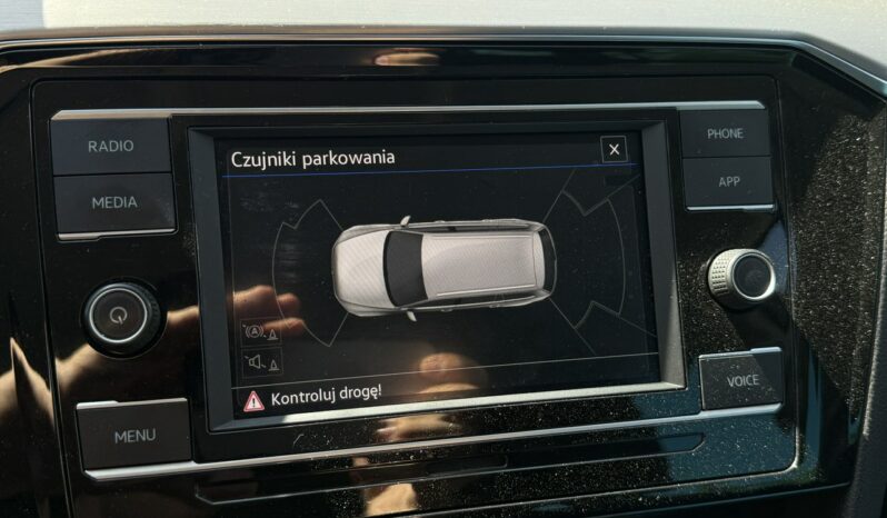 VOLKSWAGEN Passat  | przedni | Automatyczna | 150 KM | Srebrny full