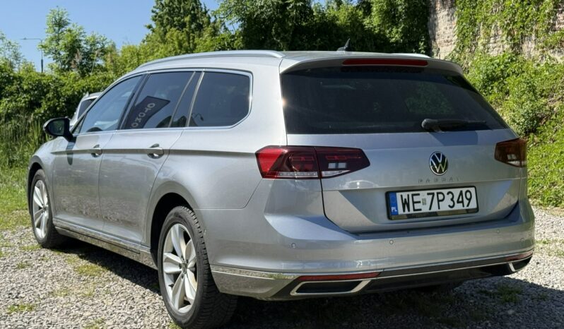 VOLKSWAGEN Passat  | przedni | Automatyczna | 150 KM | Srebrny full