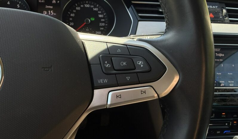 VOLKSWAGEN Passat  | przedni | Automatyczna | 150 KM | Srebrny full