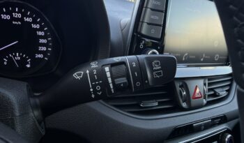 HYUNDAI I30  | przedni | Manualna | 120 KM | Srebrny full