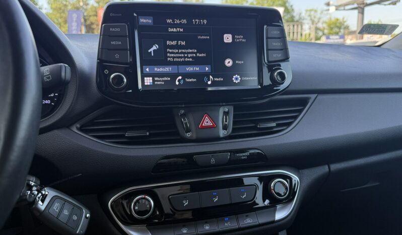 HYUNDAI I30  | przedni | Manualna | 120 KM | Srebrny full