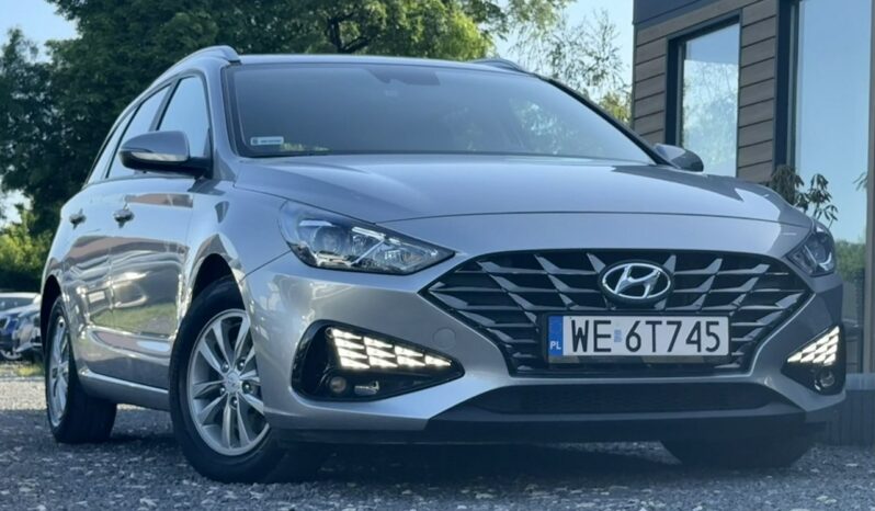 HYUNDAI I30  | przedni | Manualna | 120 KM | Srebrny full