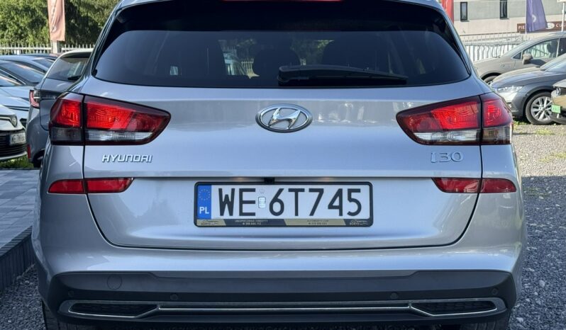 HYUNDAI I30  | przedni | Manualna | 120 KM | Srebrny full