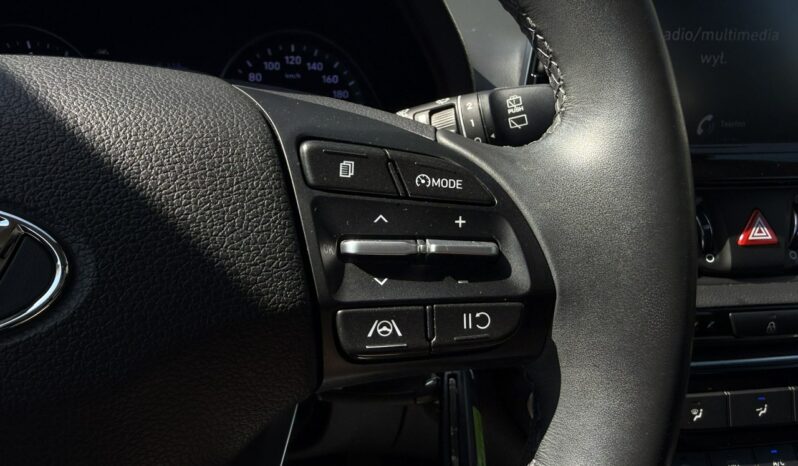 HYUNDAI I30  | przedni | Manualna | 120 KM | Srebrny full