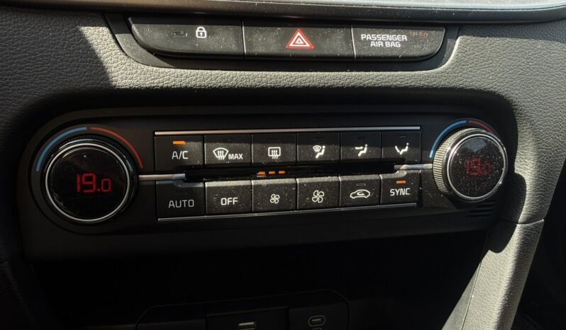 KIA XCeed  | przedni | Automatyczna | 160 KM | bialy full