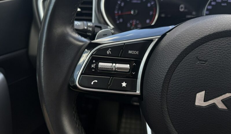KIA XCeed  | przedni | Automatyczna | 160 KM | bialy full