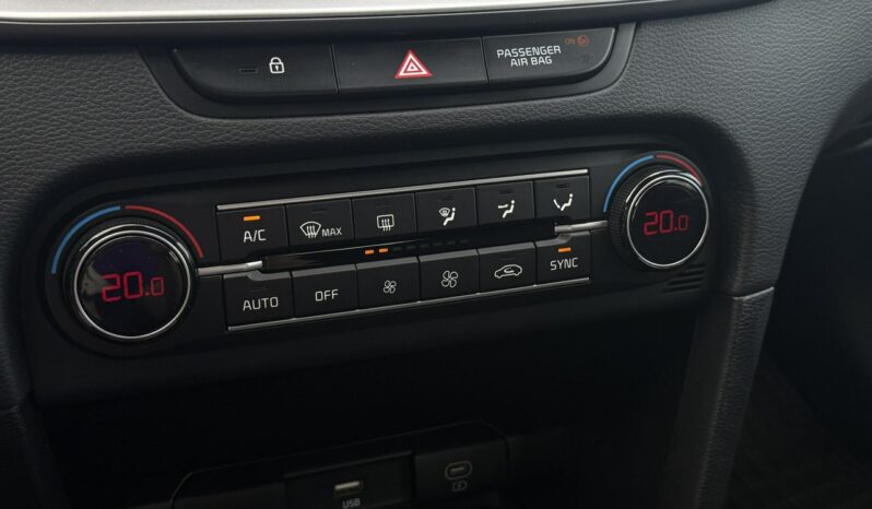 KIA XCeed  | przedni | Automatyczna | 160 KM | bialy full