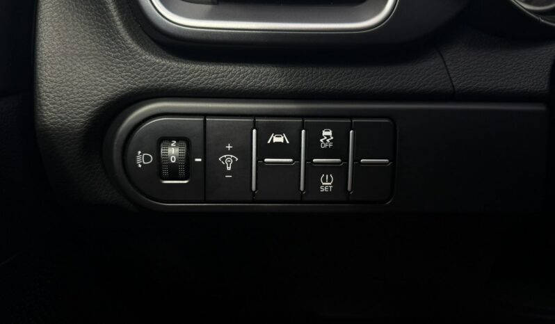 KIA XCeed  | przedni | Automatyczna | 160 KM | bialy full