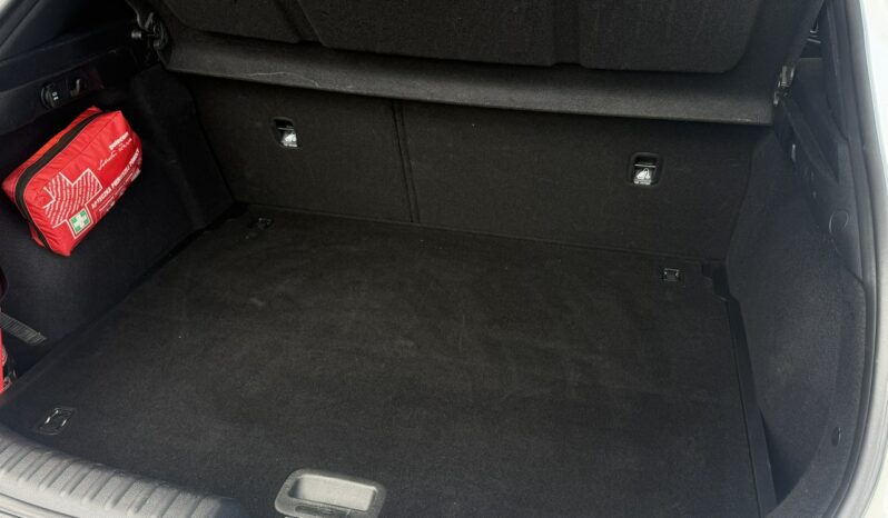 KIA XCeed  | przedni | Automatyczna | 160 KM | bialy full