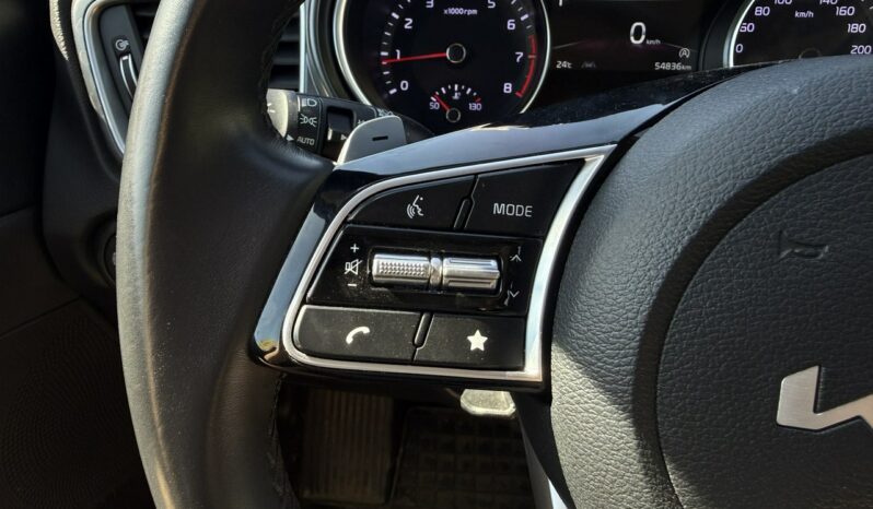 KIA XCeed  | przedni | Automatyczna | 160 KM | bialy full