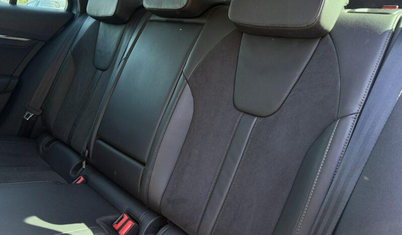 SKODA Octavia  | przedni | Manualna | 150 KM | Niebieski full