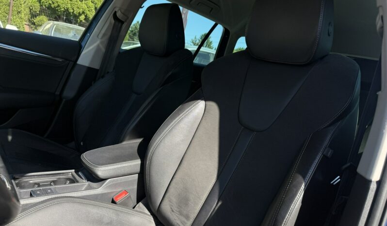 SKODA Octavia  | przedni | Manualna | 150 KM | Niebieski full
