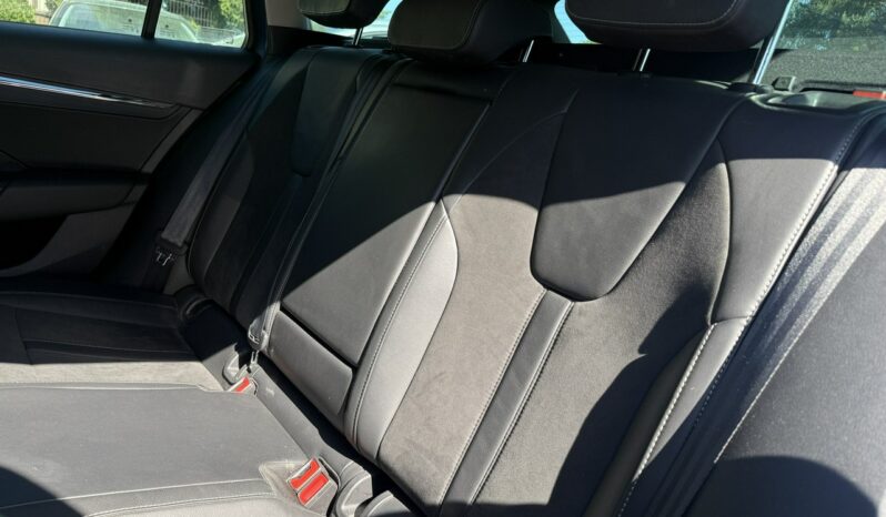 SKODA Octavia  | przedni | Manualna | 150 KM | Niebieski full