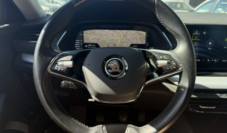 SKODA Octavia  | przedni | Manualna | 150 KM | Niebieski full