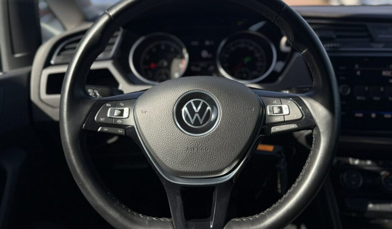 VOLKSWAGEN Touran  | przedni | Automatyczna | 150 KM | Niebieski full