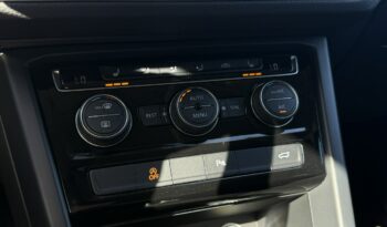 VOLKSWAGEN Touran  | przedni | Automatyczna | 150 KM | Niebieski full
