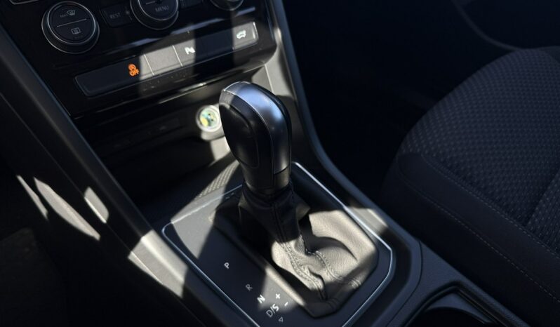 VOLKSWAGEN Touran  | przedni | Automatyczna | 150 KM | Niebieski full