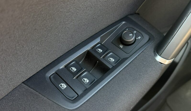 VOLKSWAGEN Touran  | przedni | Automatyczna | 150 KM | Niebieski full