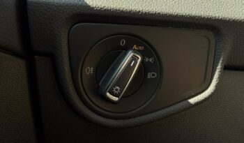VOLKSWAGEN Touran  | przedni | Automatyczna | 150 KM | Niebieski full