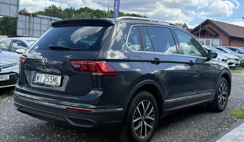 VOLKSWAGEN Tiguan  | przedni | Manualna | 150 KM | Szary full