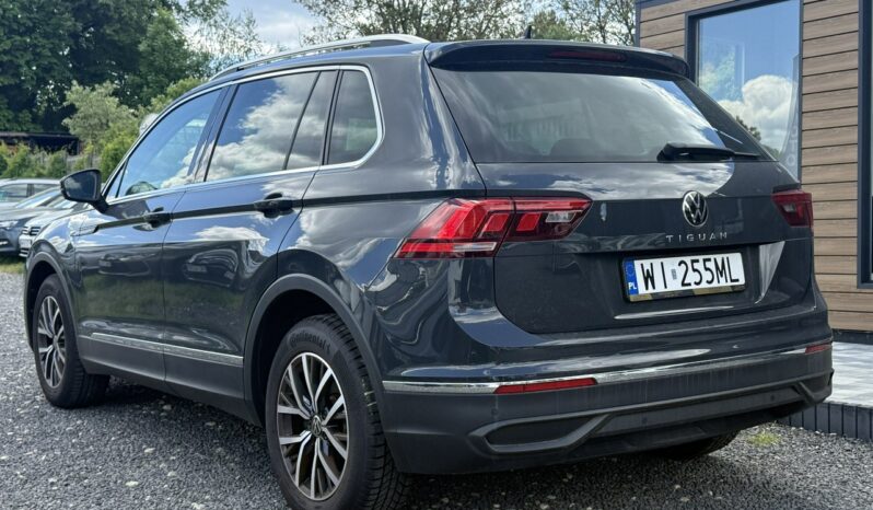 VOLKSWAGEN Tiguan  | przedni | Manualna | 150 KM | Szary full