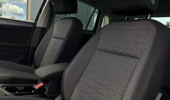 VOLKSWAGEN Tiguan  | przedni | Manualna | 150 KM | Szary full