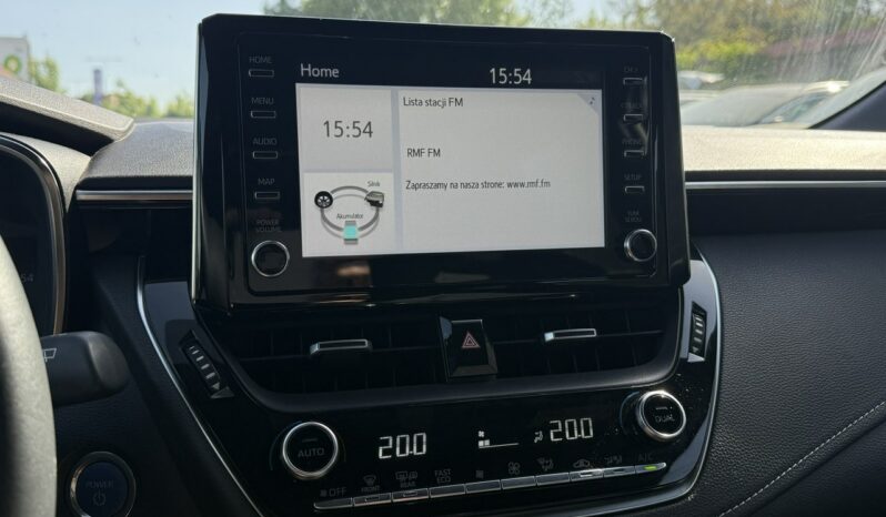 TOYOTA Corolla  | przedni | Automatyczna | 122 KM | Srebrny full