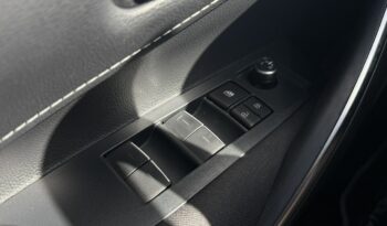 TOYOTA Corolla  | przedni | Automatyczna | 122 KM | Srebrny full