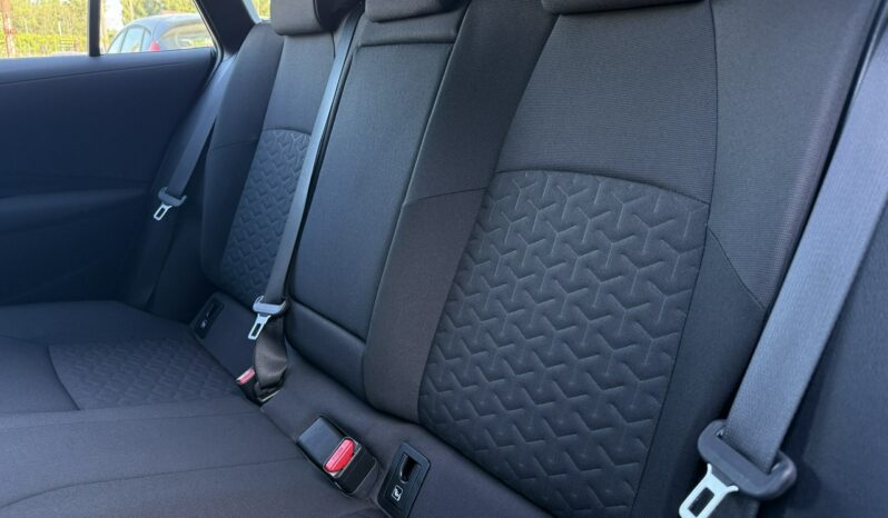 TOYOTA Corolla  | FWD (przód) | Automatyczna | 122 KM | Srebrny full