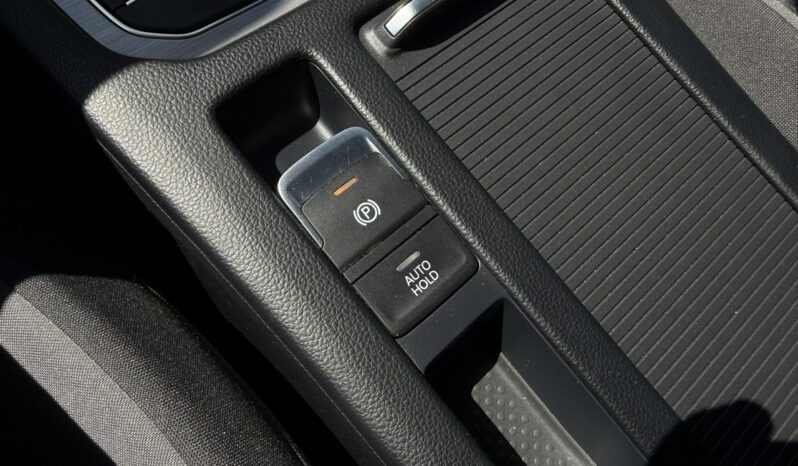 VOLKSWAGEN Passat  | przedni | Manualna | 150 KM | Srebrny full