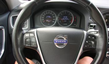 VOLVO V60  | FWD (przód) | Manualna | 136 KM | bialy full