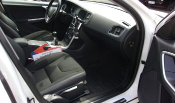 VOLVO V60  | FWD (przód) | Manualna | 136 KM | bialy full