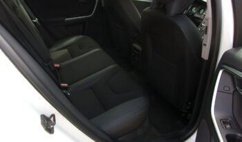 VOLVO V60  | FWD (przód) | Manualna | 136 KM | bialy full