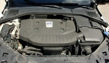 VOLVO V60  | FWD (przód) | Manualna | 136 KM | bialy full