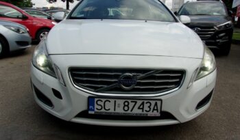 VOLVO V60  | FWD (przód) | Manualna | 136 KM | bialy full