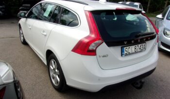 VOLVO V60  | FWD (przód) | Manualna | 136 KM | bialy full