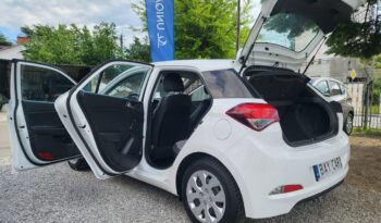 HYUNDAI i20  | przedni | Manualna | 85 KM | bialy full