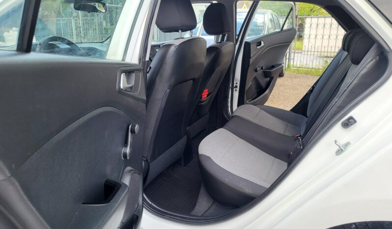 HYUNDAI i20  | przedni | Manualna | 85 KM | bialy full