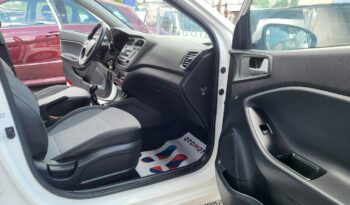 HYUNDAI i20  | przedni | Manualna | 85 KM | bialy full