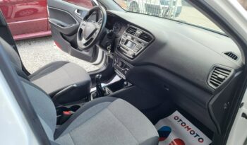 HYUNDAI i20  | przedni | Manualna | 85 KM | bialy full