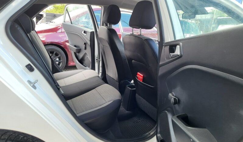 HYUNDAI i20  | przedni | Manualna | 85 KM | bialy full