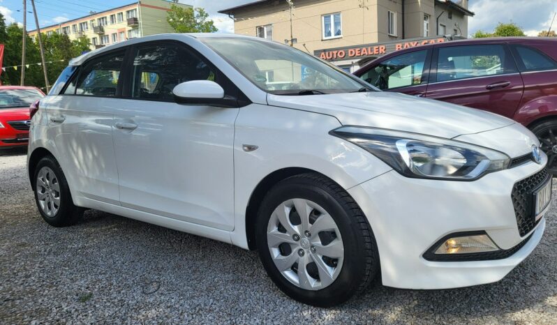 HYUNDAI i20  | przedni | Manualna | 85 KM | bialy full