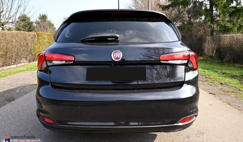 FIAT Tipo  | FWD (przód) | Manualna | 120 KM | Czarny full