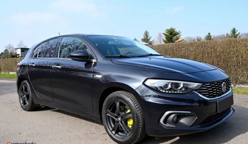 FIAT Tipo  | FWD (przód) | Manualna | 120 KM | Czarny full