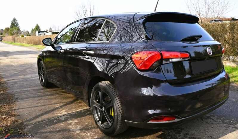 FIAT Tipo  | FWD (przód) | Manualna | 120 KM | Czarny full