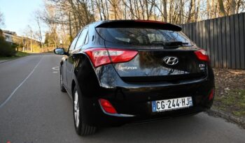 HYUNDAI I30  | FWD (przód) | Manualna | 110 KM | Czarny full