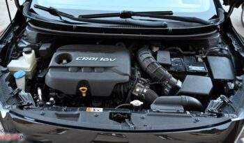 HYUNDAI I30  | FWD (przód) | Manualna | 110 KM | Czarny full