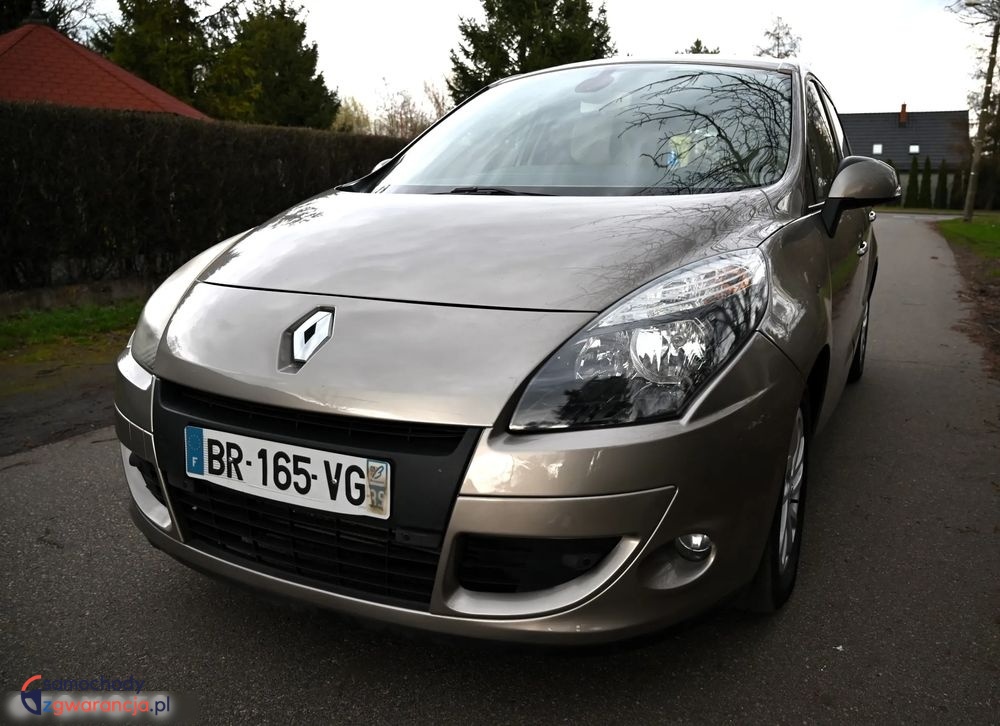 Renault Scenic  | Fwd (Przód) | Manualna | 130 Km | Beżowy