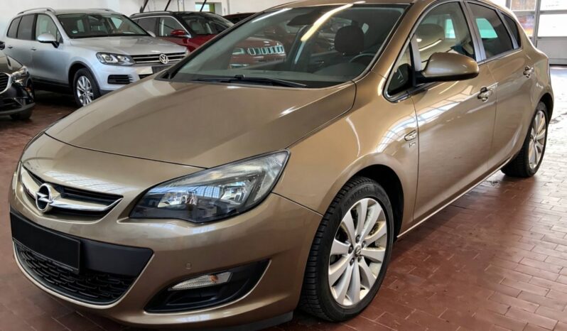 Opel | 2012 | 1362Cm3 | 180052 Km