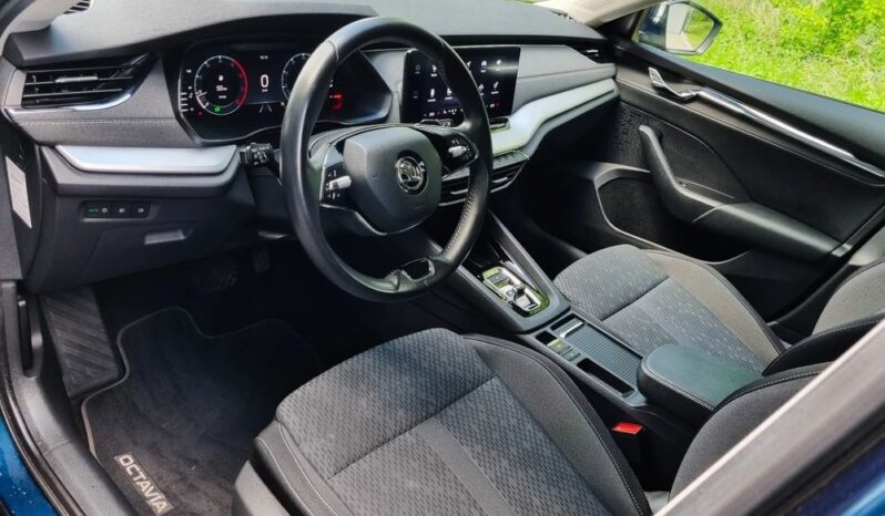 SKODA Octavia  | FWD (przód) | Automatyczna | 150 KM | Zielony full